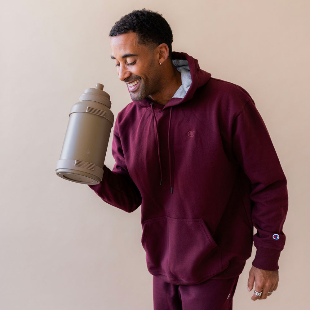 78-oz-titan-bottle-pastel-collection-e3 32_Manna_Website_Lifestyles_Titan_Darker_2.jpg