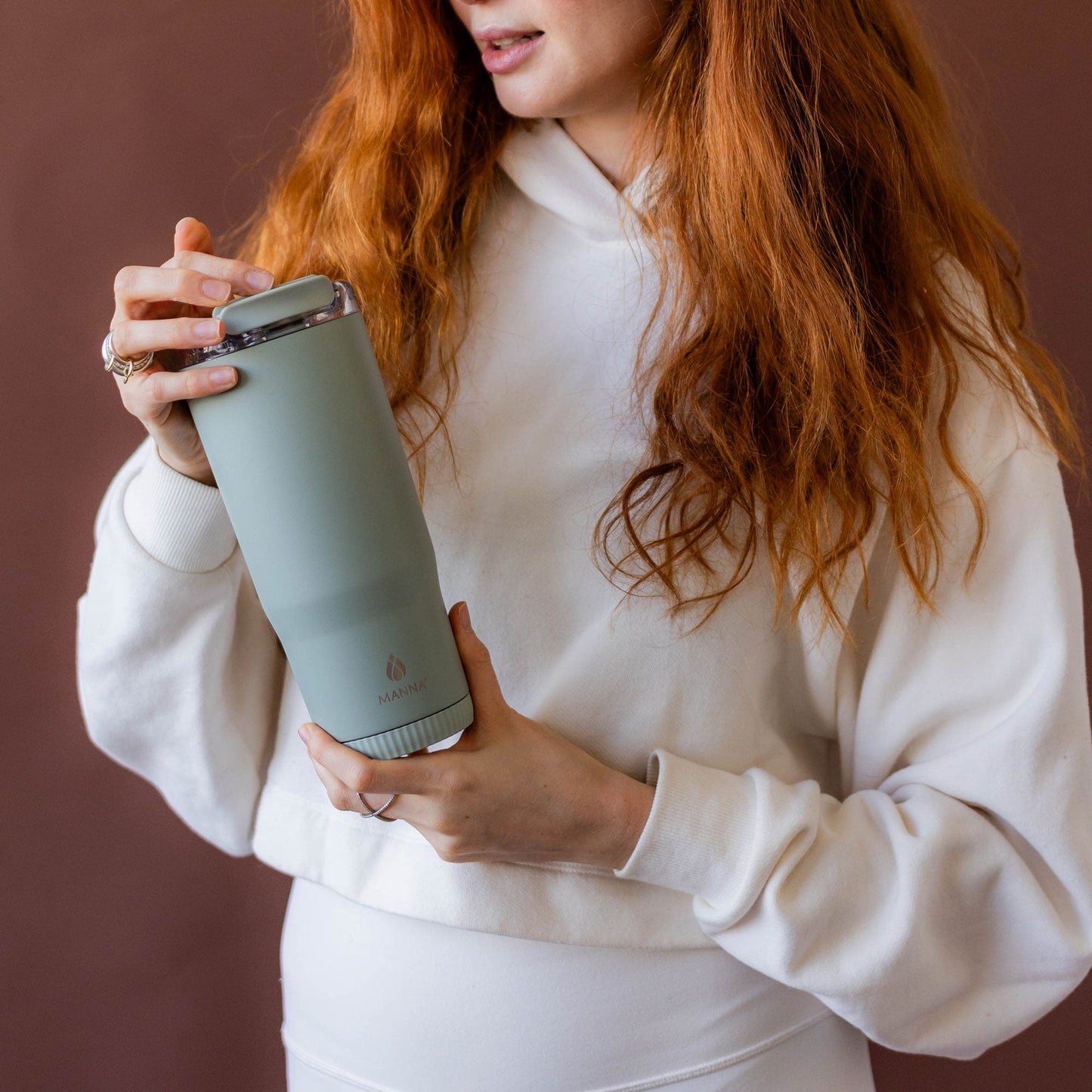 30-oz-groove-tumbler-i4 4Manna_Website_Lifestyles-17.jpg