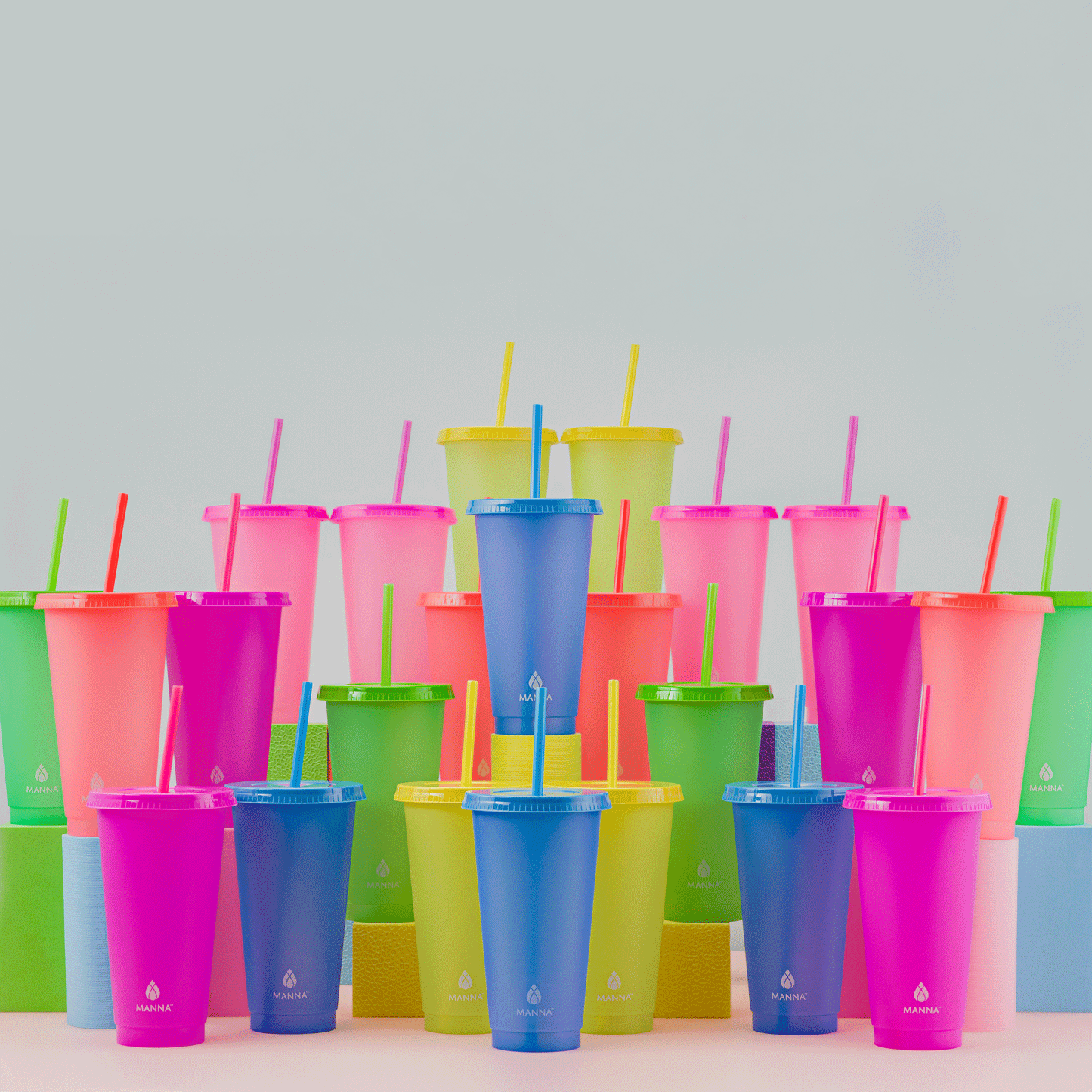 24-piece-original-color-changing-cup-set-r6 A0029811.gif