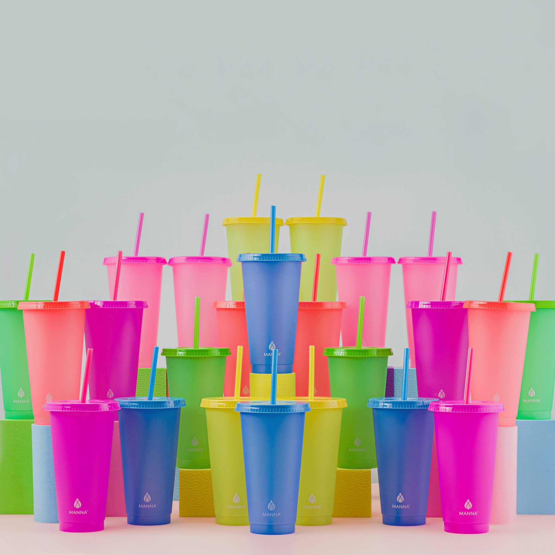 24-piece-original-color-changing-cup-set-r6 A0029811.gif