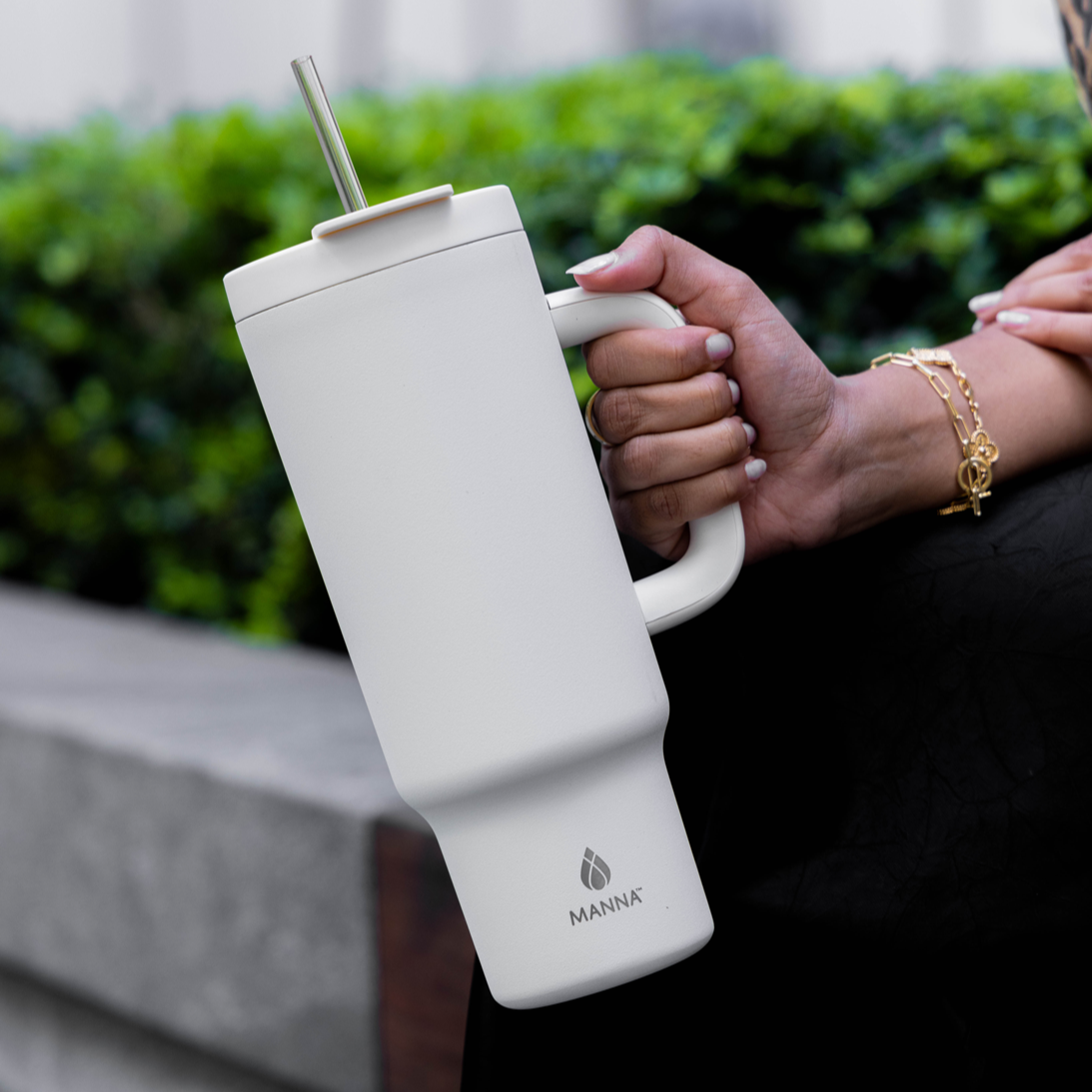 40-oz-leisure-tumbler-f8 Core_Home_Manna_Lifestyle_AUG_13-38.png