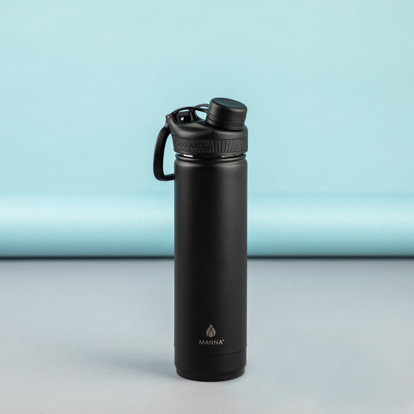 26-oz-saratoga-bottle-u4 MAN_Website_Saratoga_05.jpg